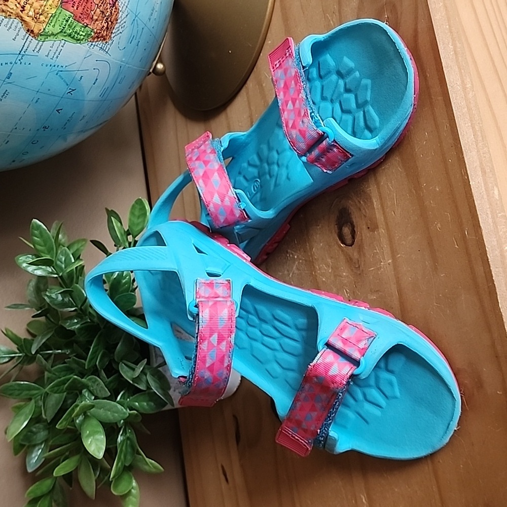 MERRELL Hydro Drift youth size 4 sandals